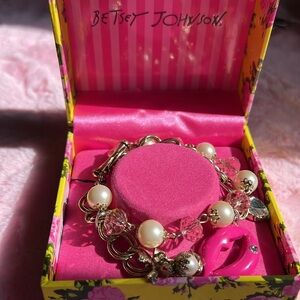 NIBWT Vintage Betsey, Johnson, hot pink lips, toggle bracelet.